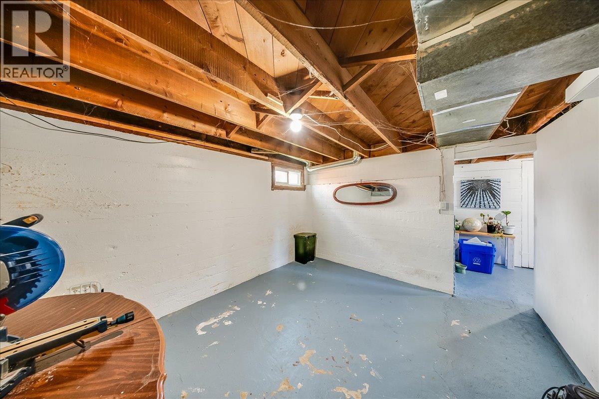 725 SHAKESPEARE Street - 27
