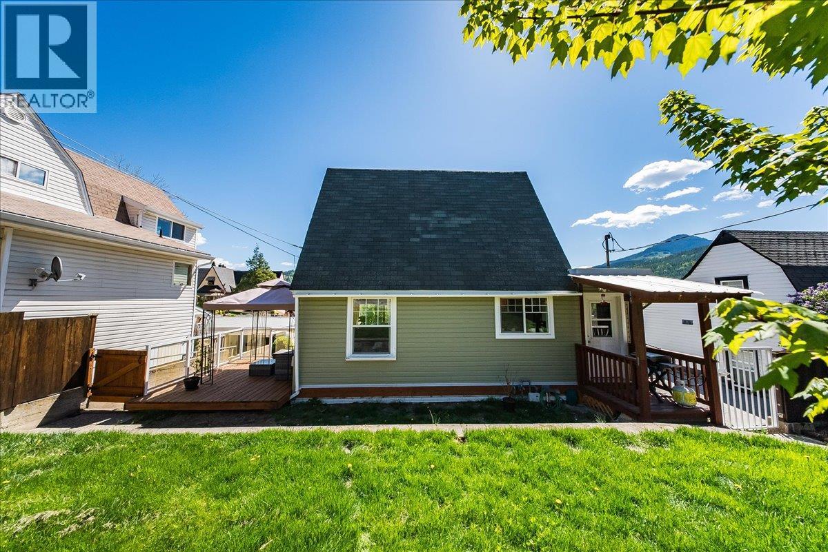 725 SHAKESPEARE Street - 37