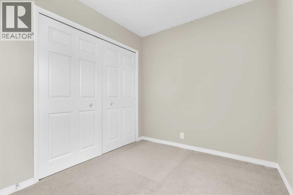 87 Castleglen Road NE - 14