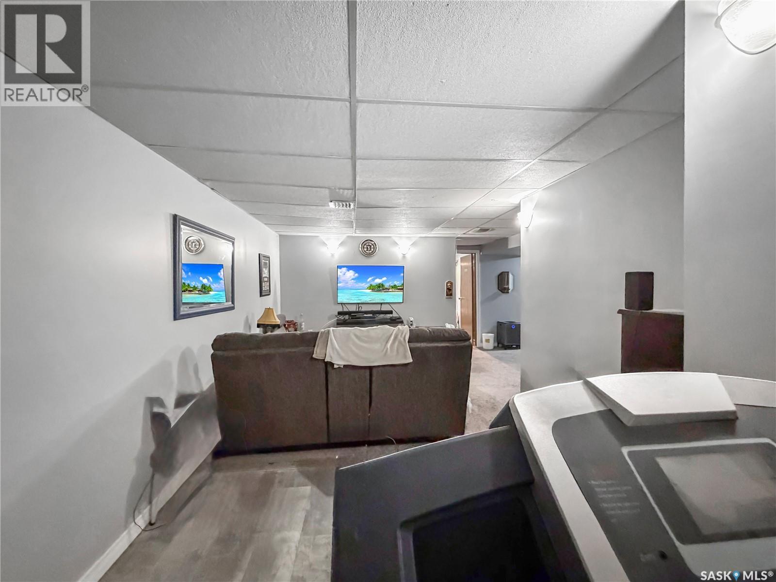 507 Dennis STREET — photo 20