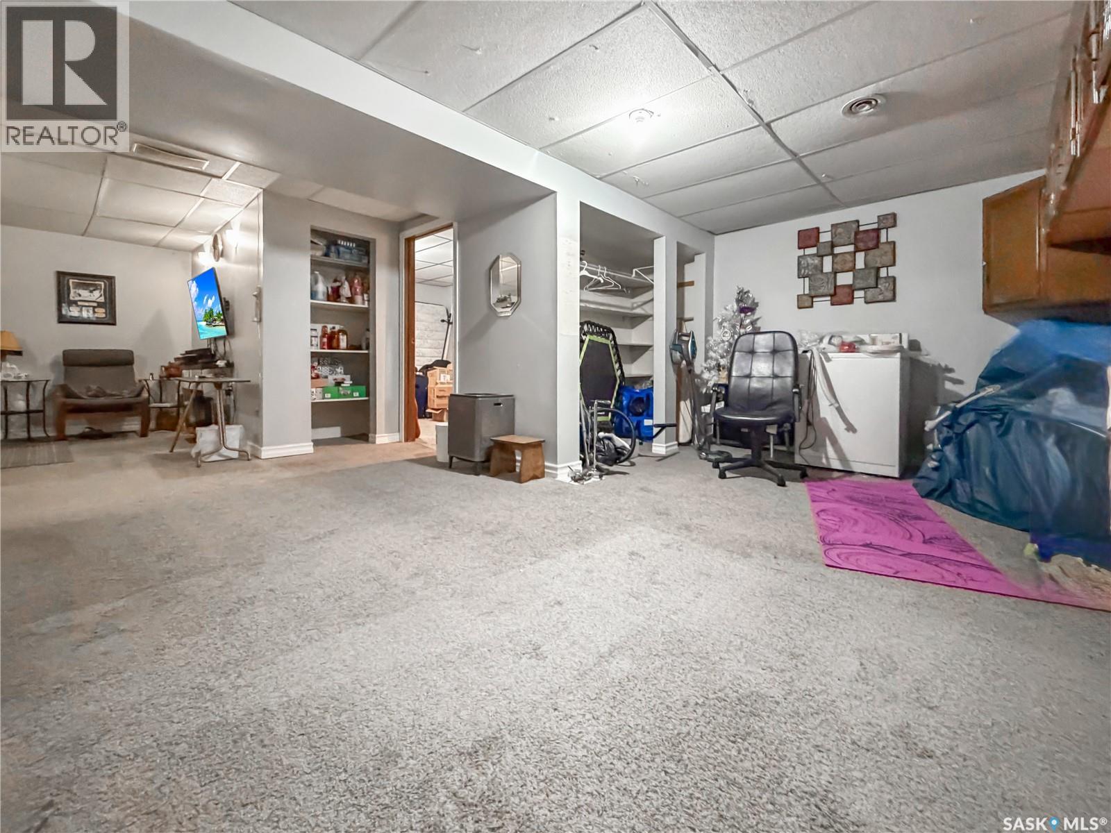 507 Dennis STREET — photo 22