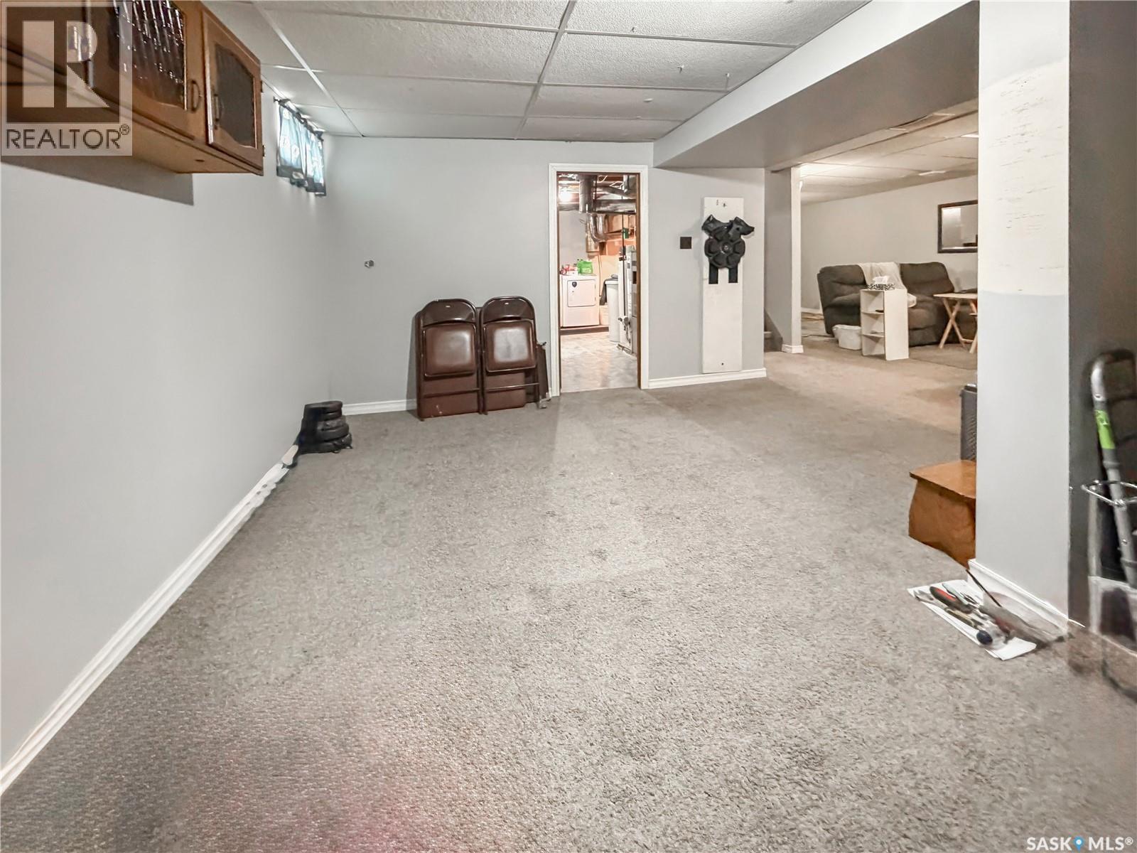507 Dennis STREET — photo 23