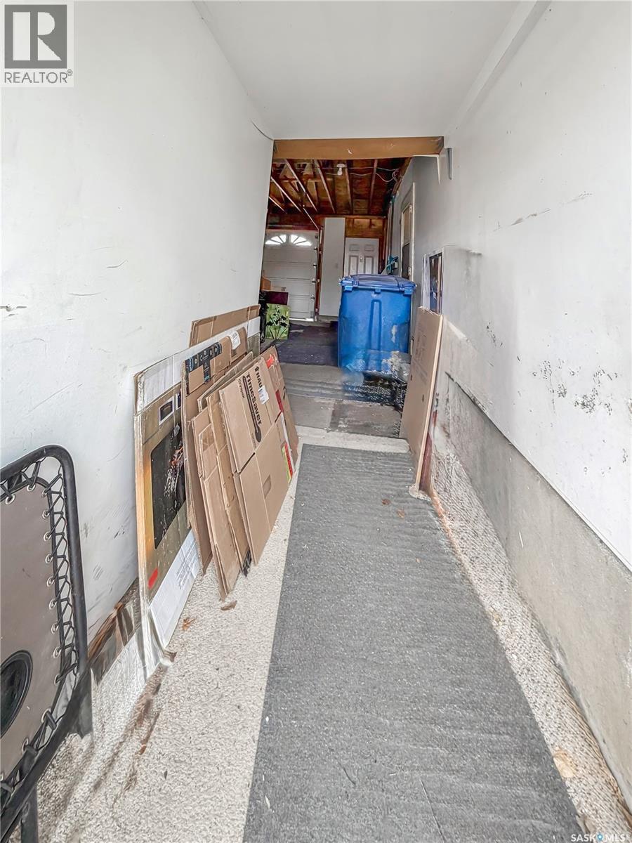 507 Dennis STREET — photo 35