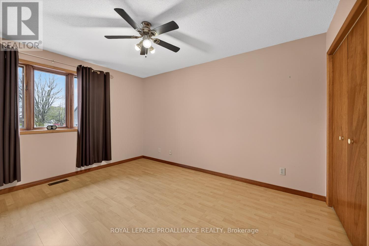 5126 MEADOWLAND DRIVE W - 16