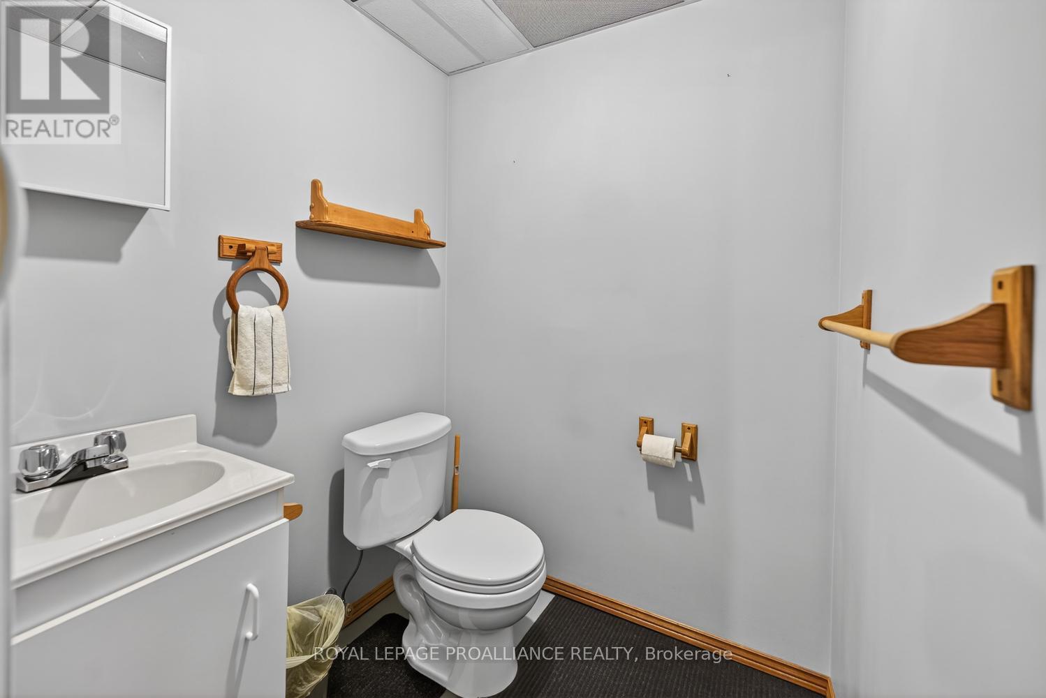 5126 MEADOWLAND DRIVE W - 21