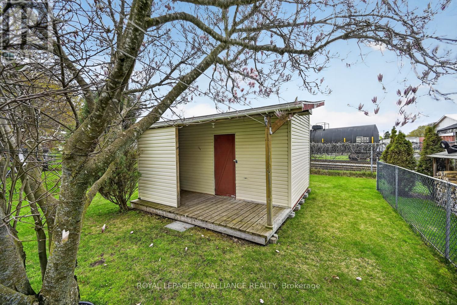 5126 MEADOWLAND DRIVE W - 26