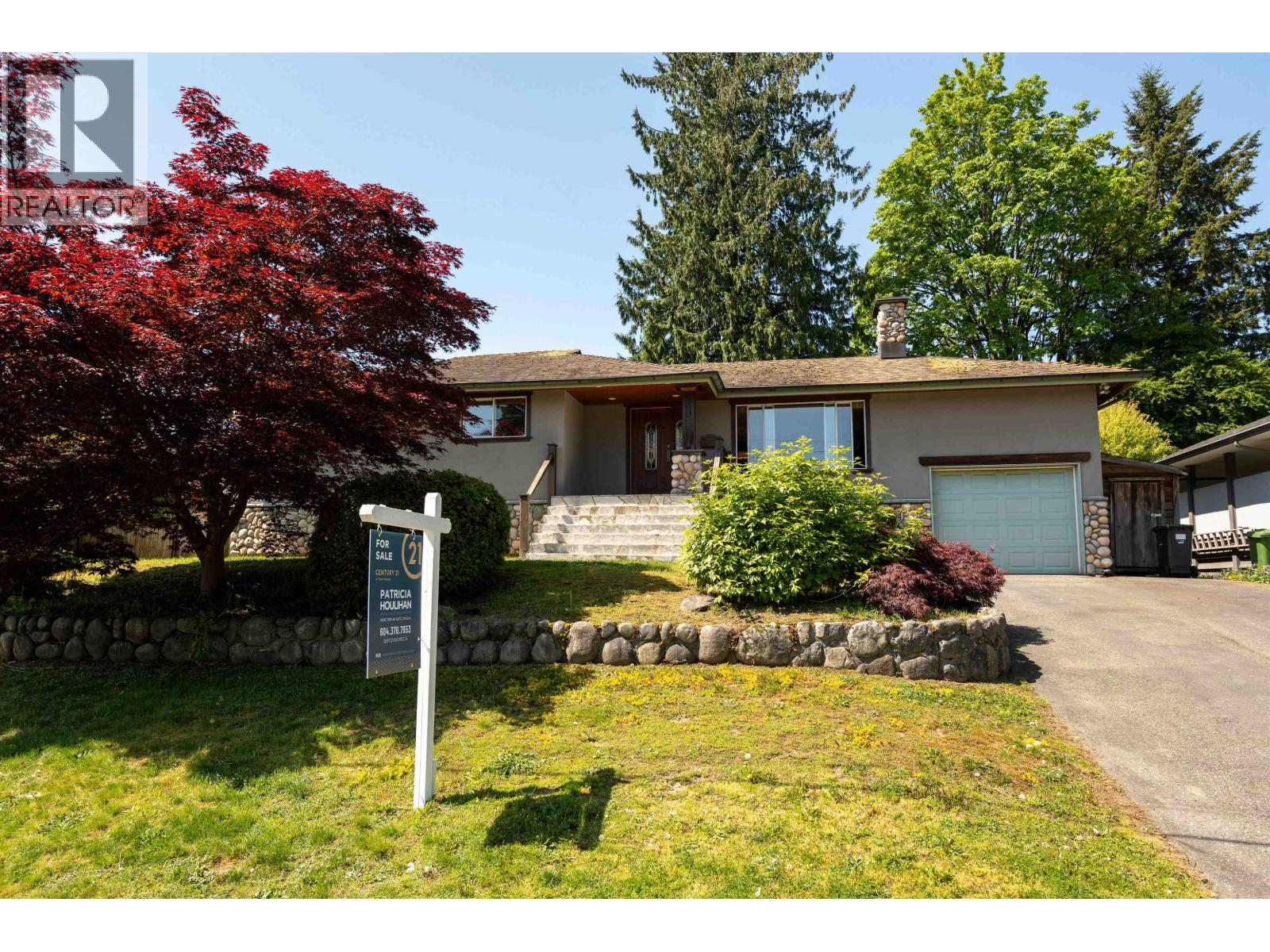 893 FRIAR CRESCENT