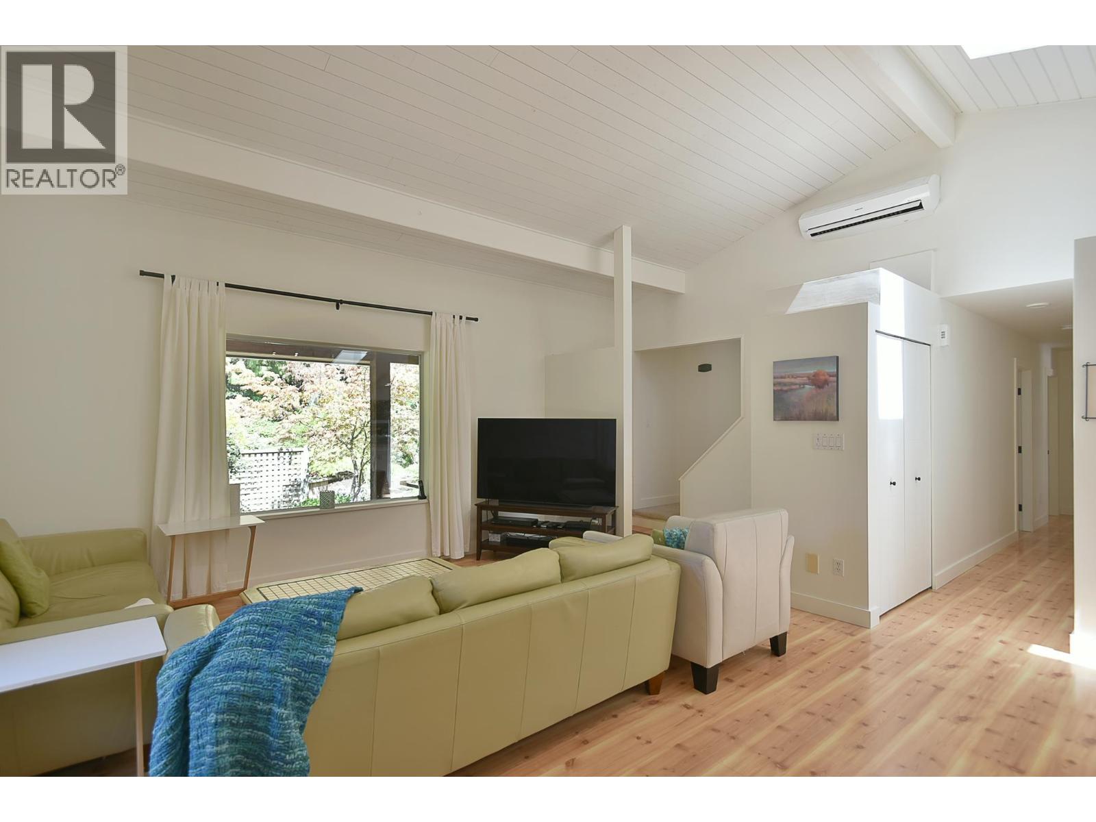 8071 WILDWOOD ROAD, Halfmoon Bay