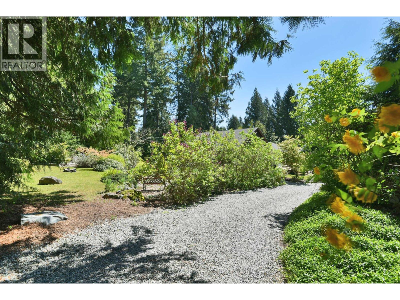 8071 WILDWOOD ROAD, Halfmoon Bay