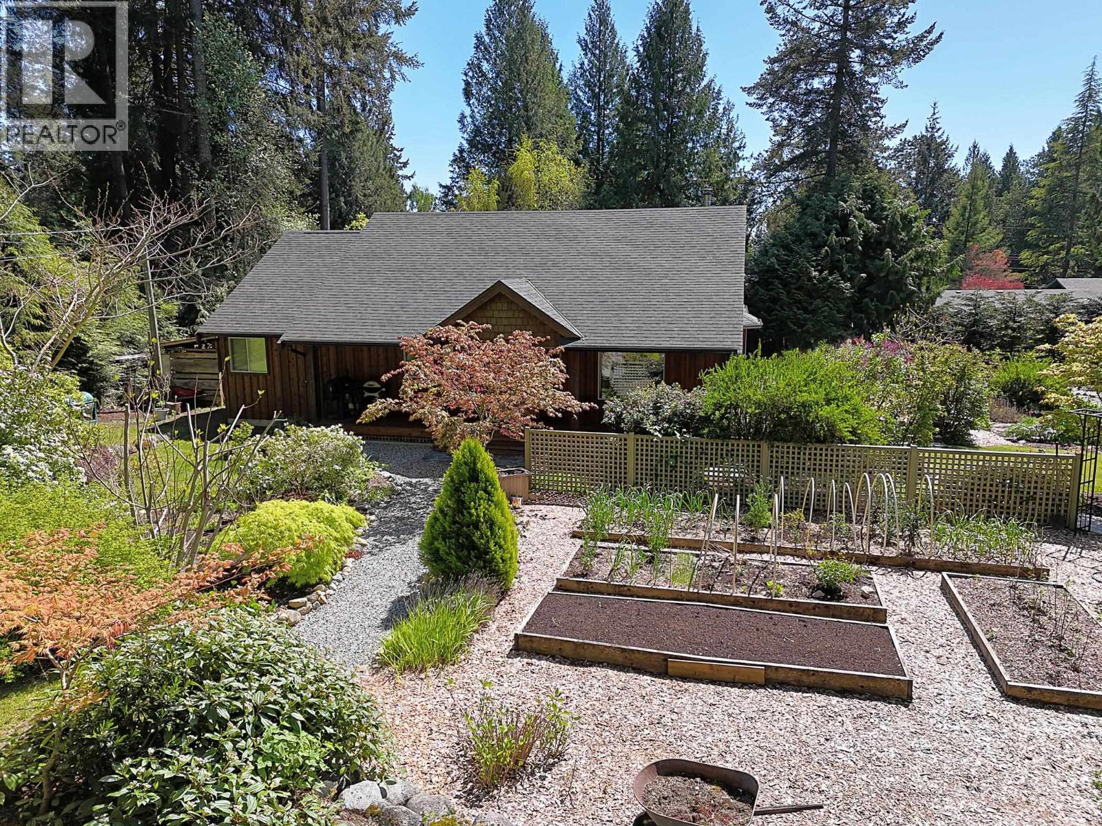 8071 WILDWOOD ROAD, Halfmoon Bay