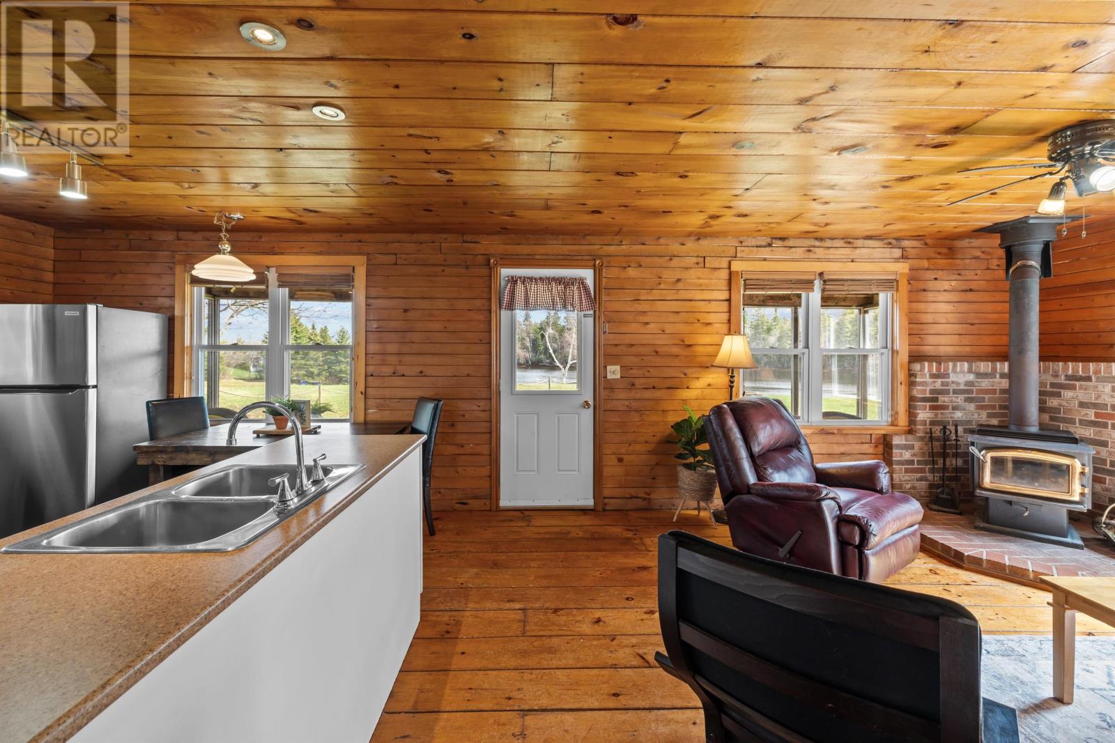 96 Kayle Drive - 25