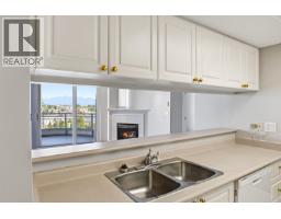 1701 739 Princess Street, New Westminster, BC V3M6V6 Photo 14