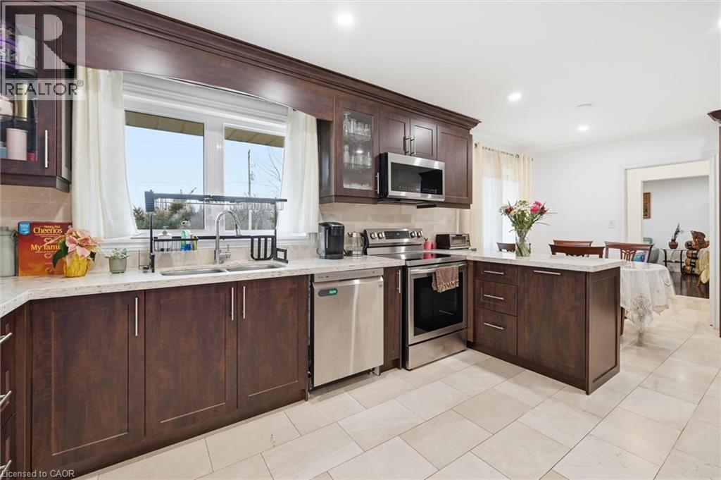 356 MOUNTAIN Road, Grimsby, Ontario, L3M4E7 — Photo 12