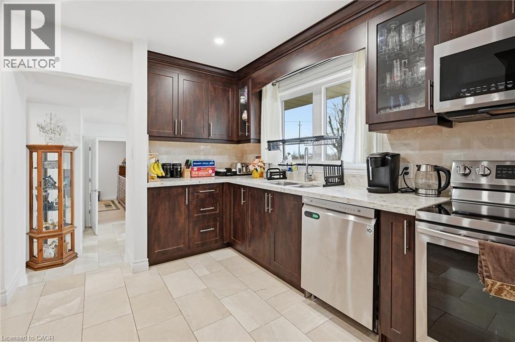 356 MOUNTAIN Road, Grimsby, Ontario, L3M4E7 — Photo 13