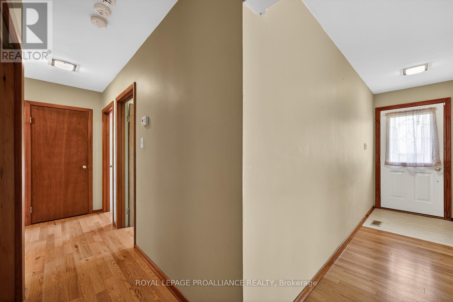 6 ROBERT ROAD - 15