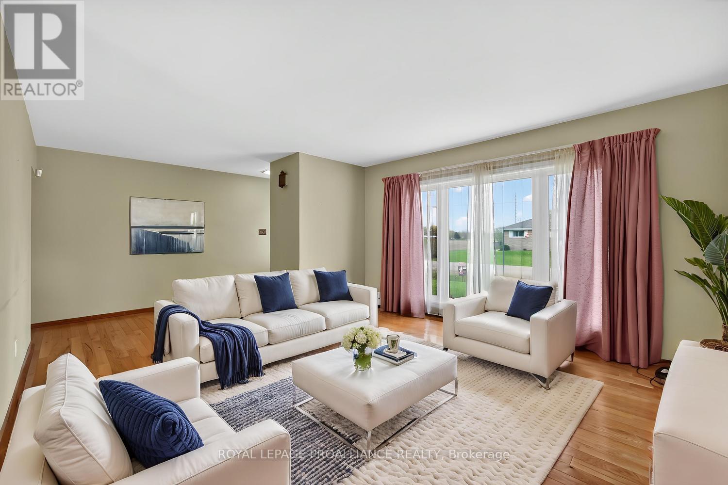 6 ROBERT ROAD - 7