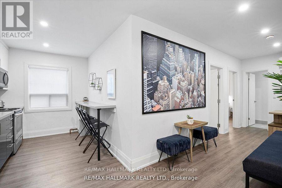 Listing photo of 12 - 595 ST CLAIR AVENUE W