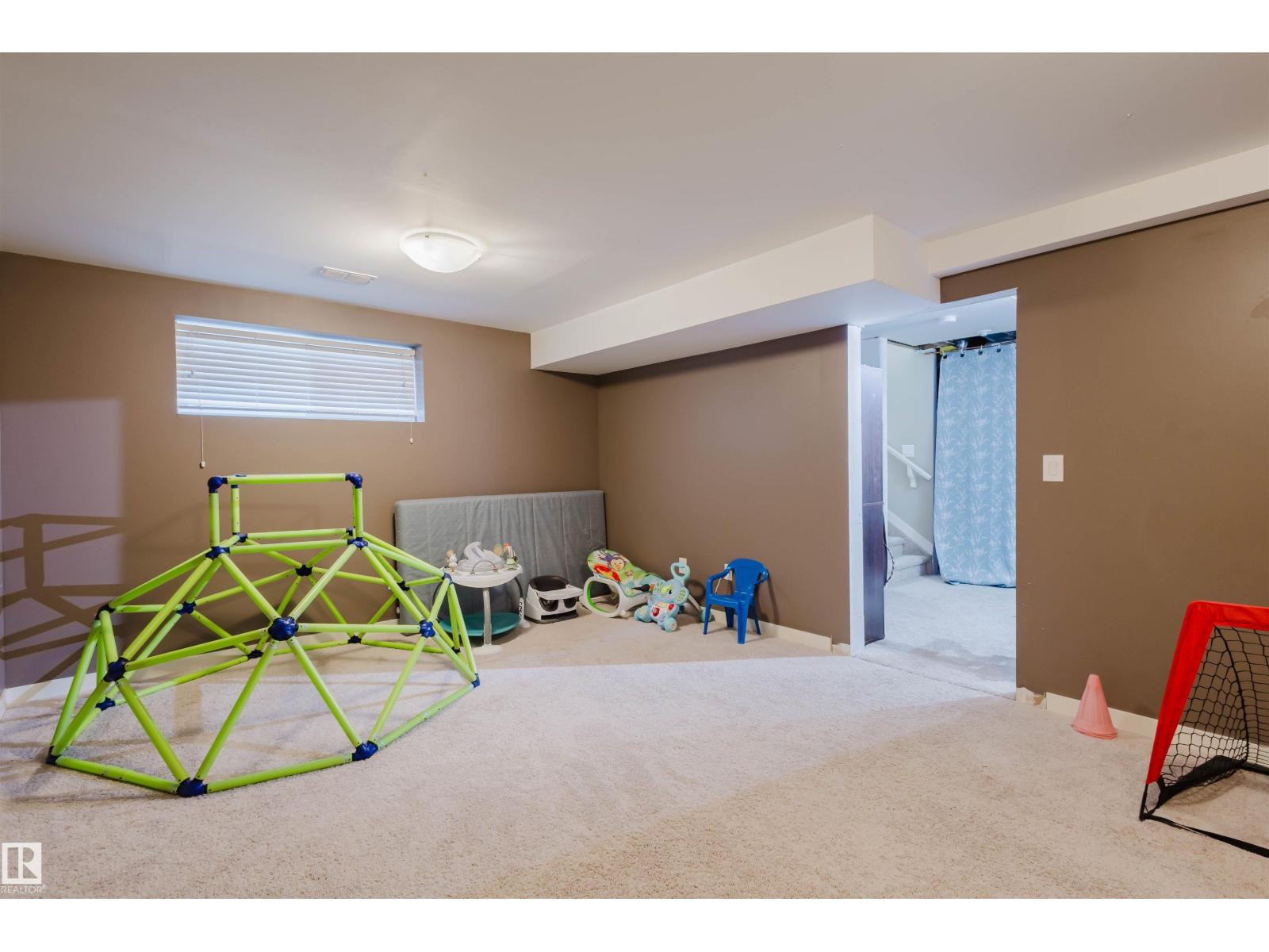 16811 120 ST NW, Edmonton