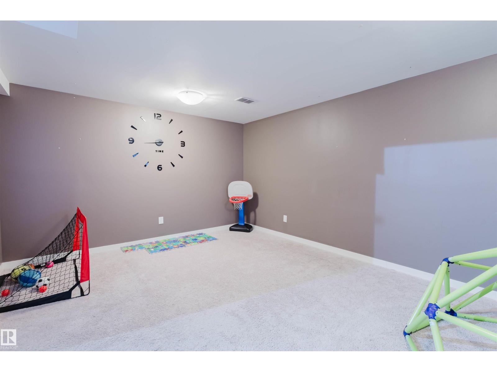 16811 120 ST NW, Edmonton
