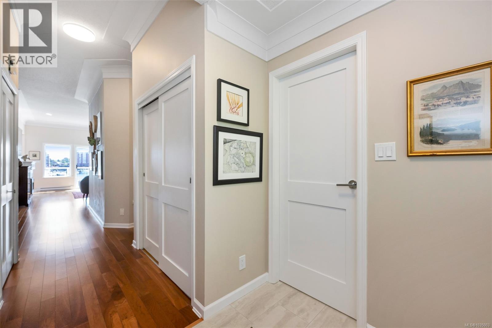 305 55 Songhees Road, Victoria