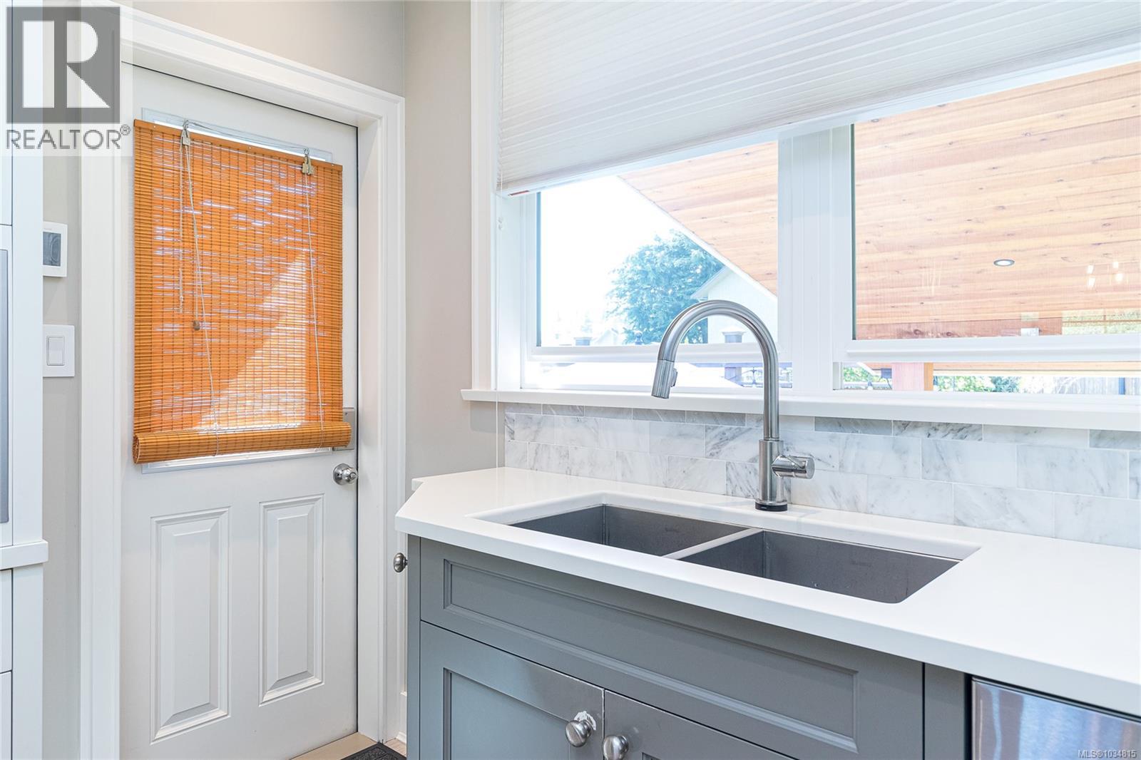  1155 Marchant Road, Central Saanich