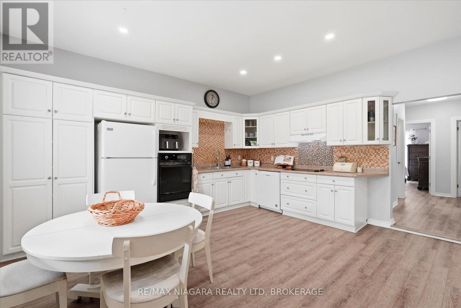 27 WILEY STREET - 9