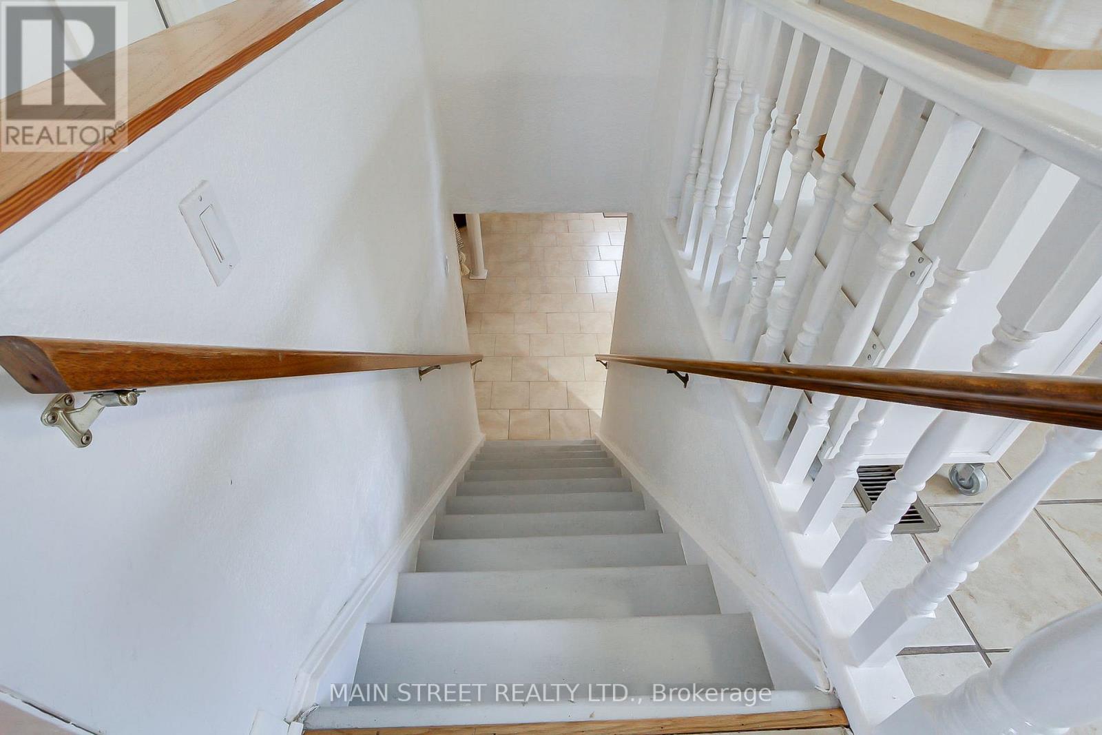 14 WESTHAMPTON DRIVE - 32
