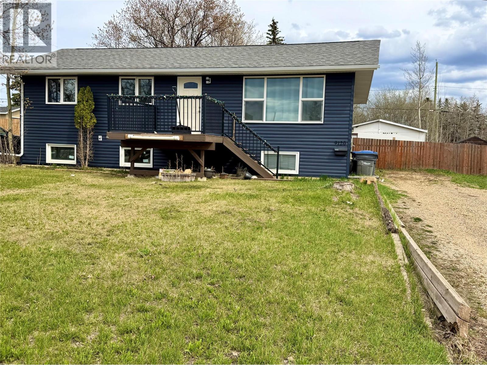 9120 8 Street, Dawson Creek