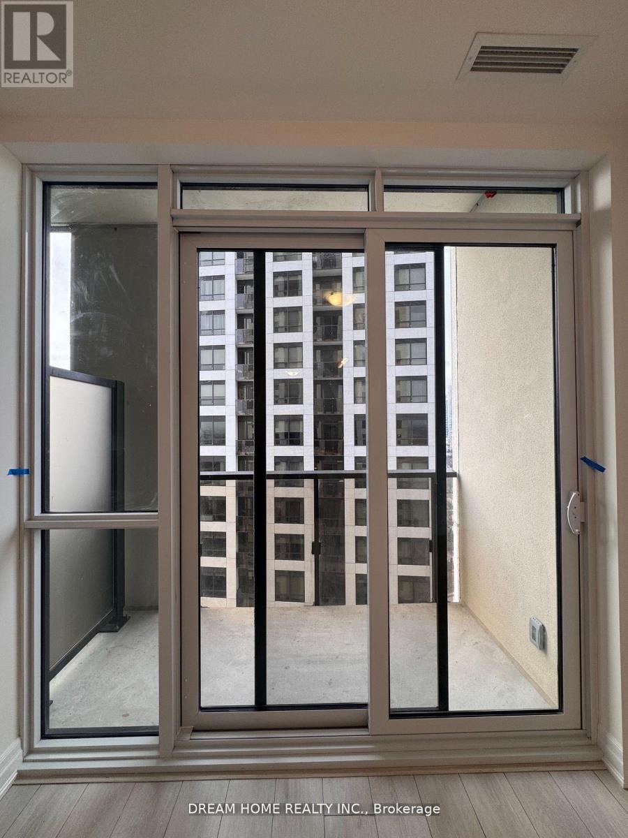 #3010 30 ELM DRIVE W - 12