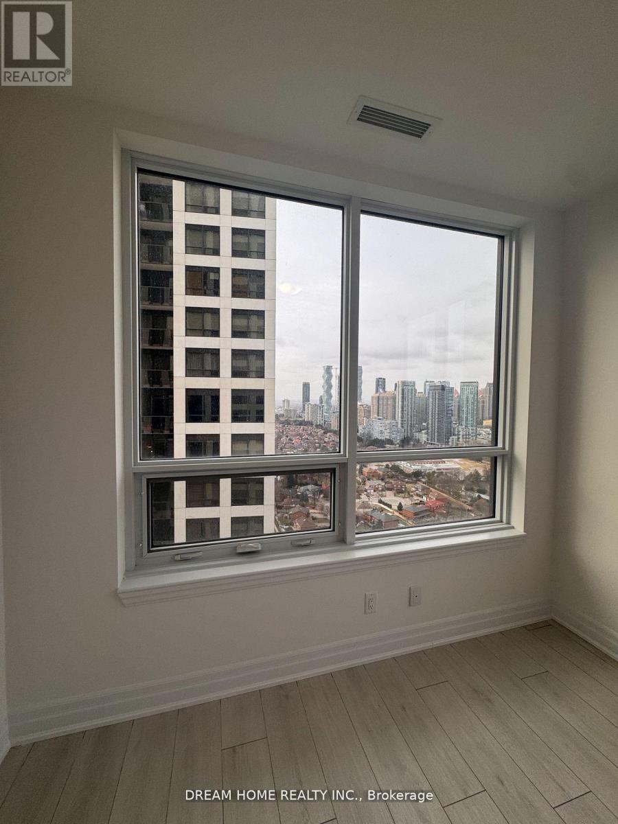 #3010 30 ELM DRIVE W - 19