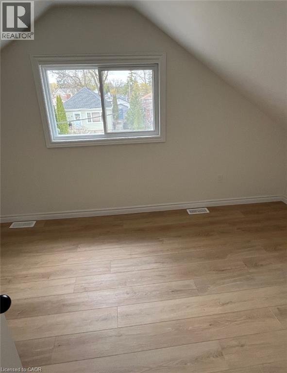 13 STANLEY Street, Cambridge, Ontario, N1S2A5 — Photo 5