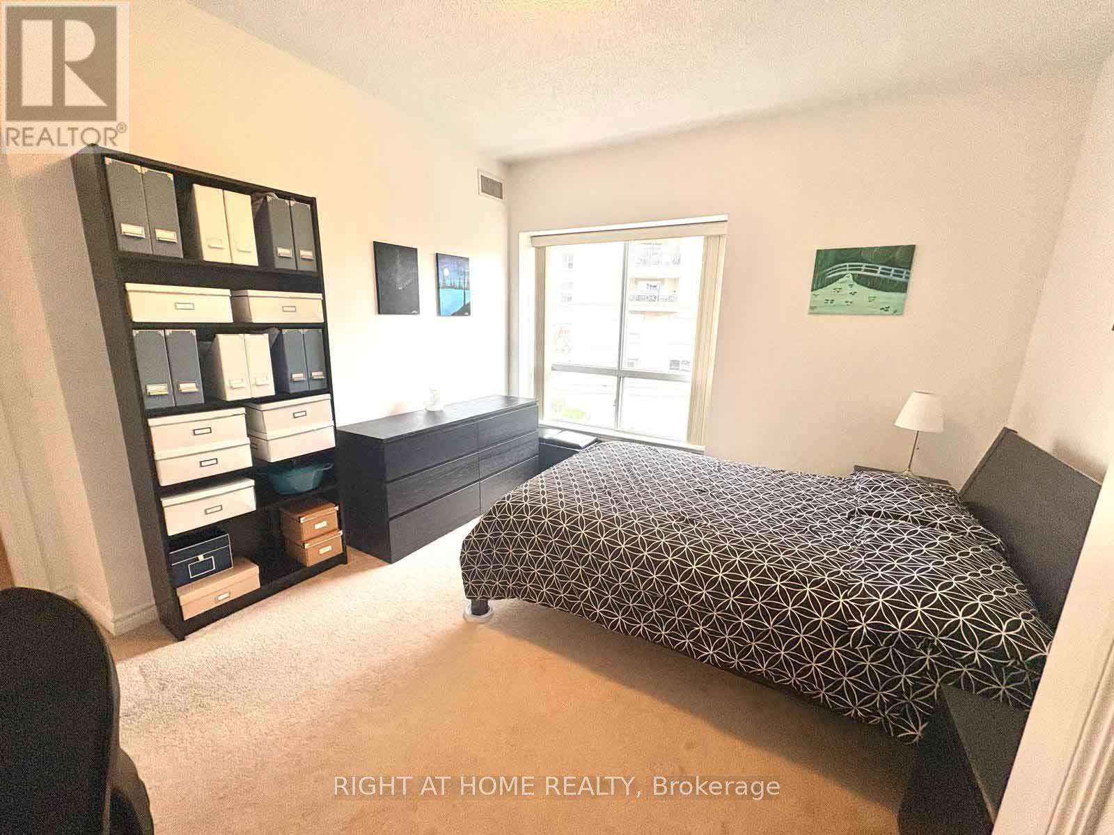 #202 2000 CREEKSIDE DRIVE - 7