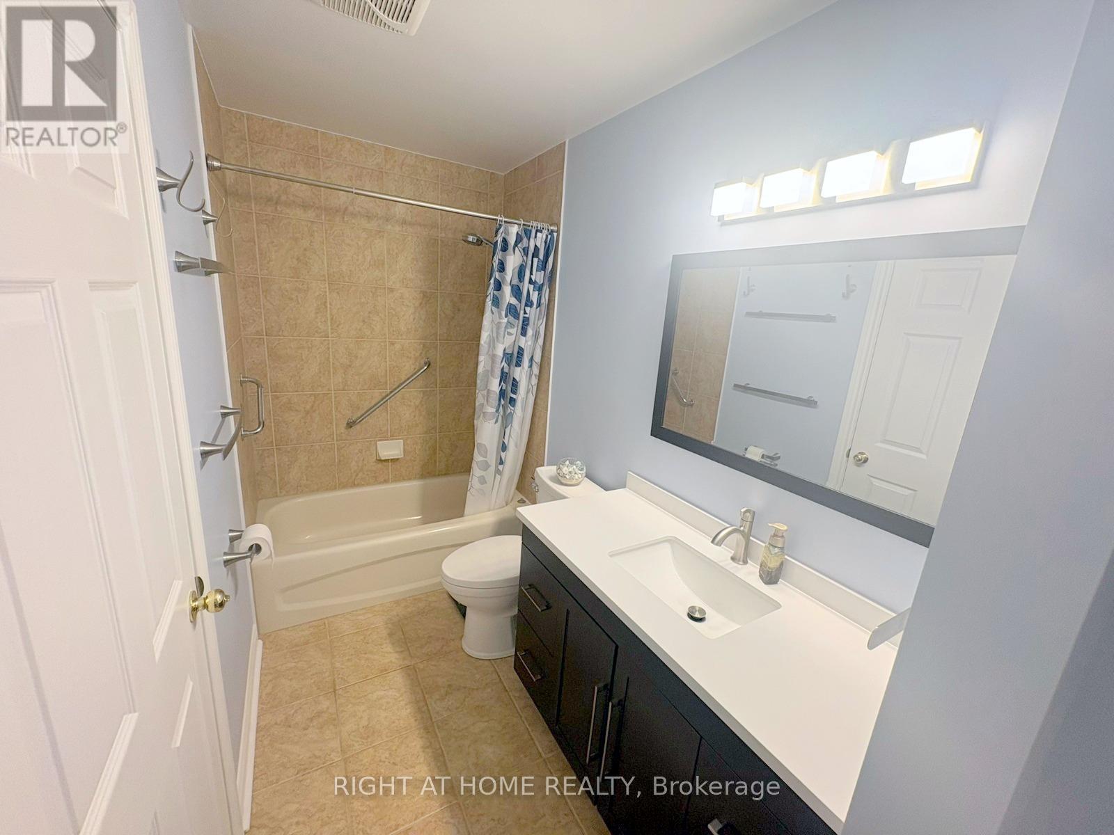 #202 2000 CREEKSIDE DRIVE - 8