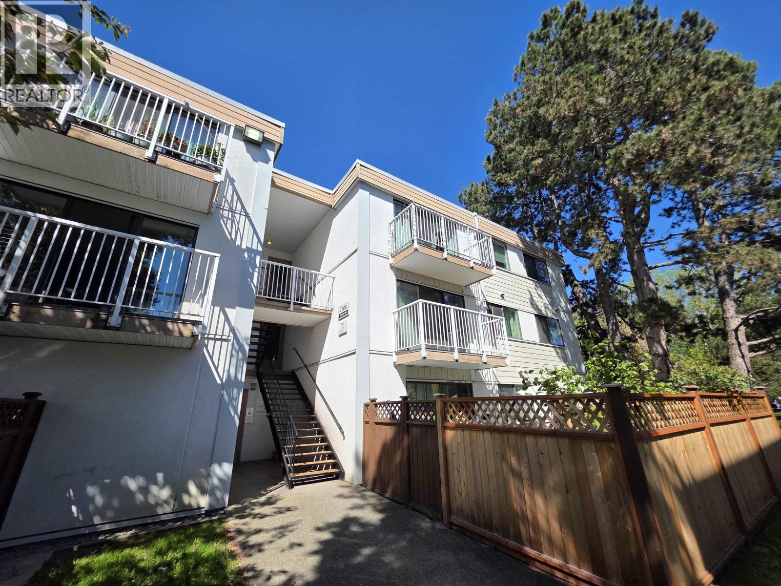 #208-7200 LINDSAY Road, Richmond