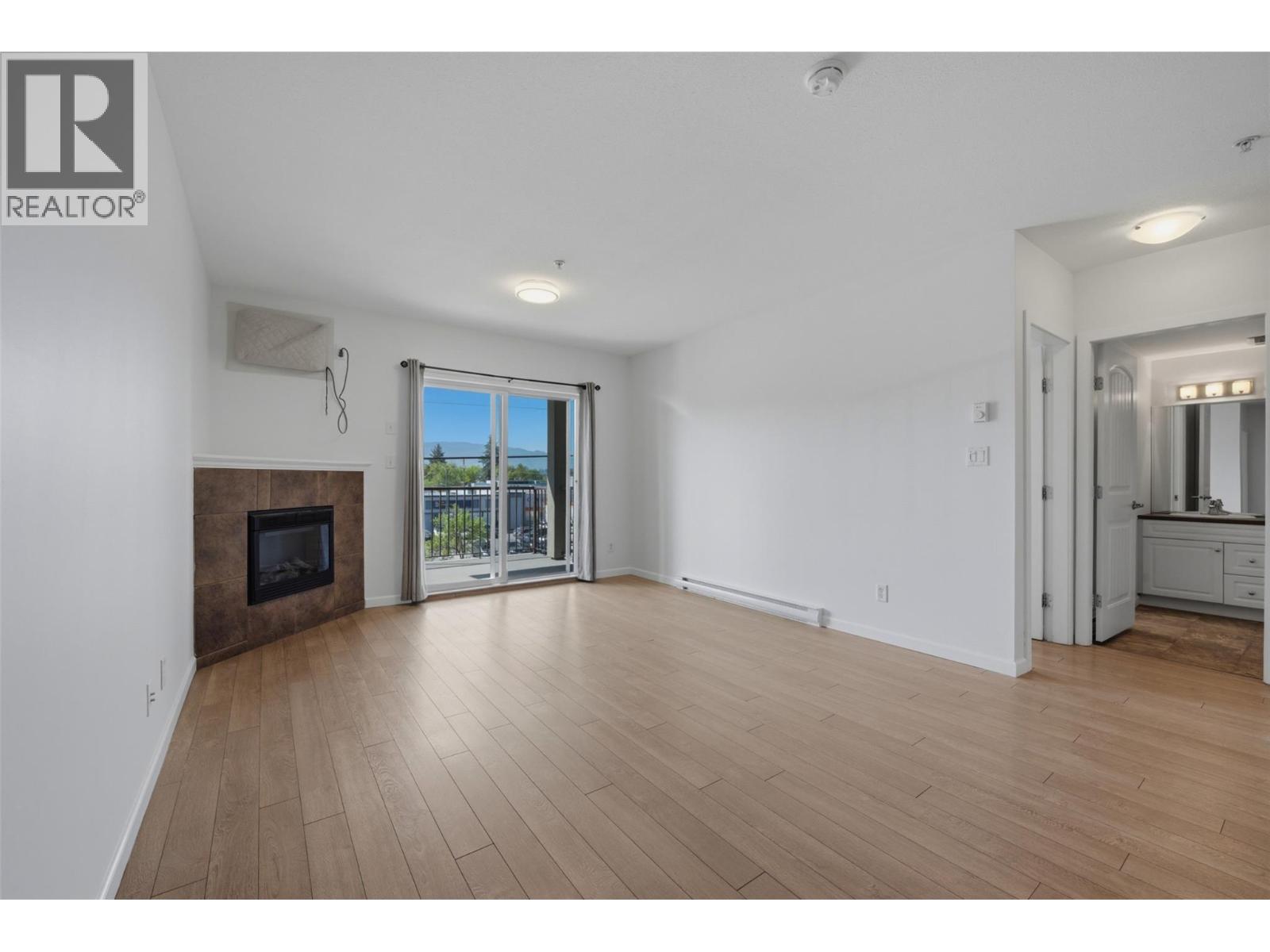 #302 140 Asher Road - 11