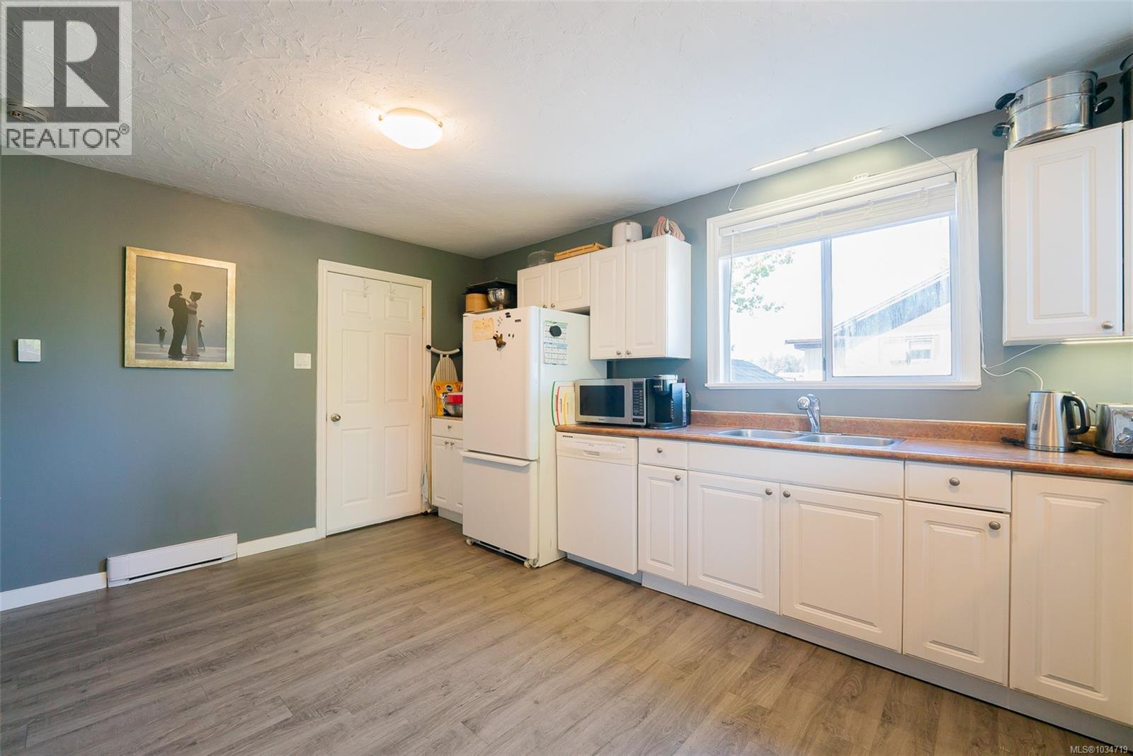 2237 Northfield Rd - 4