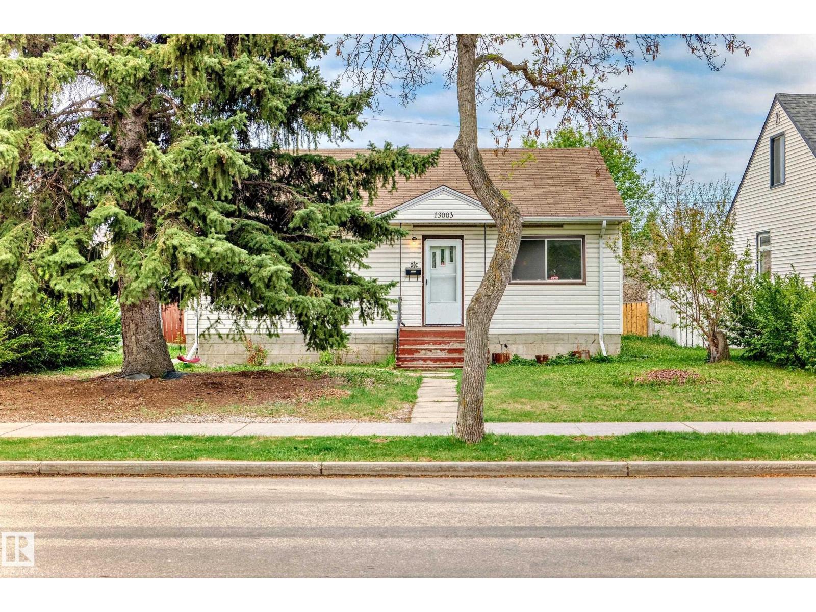 13003 Sherbrooke AV NW, Edmonton