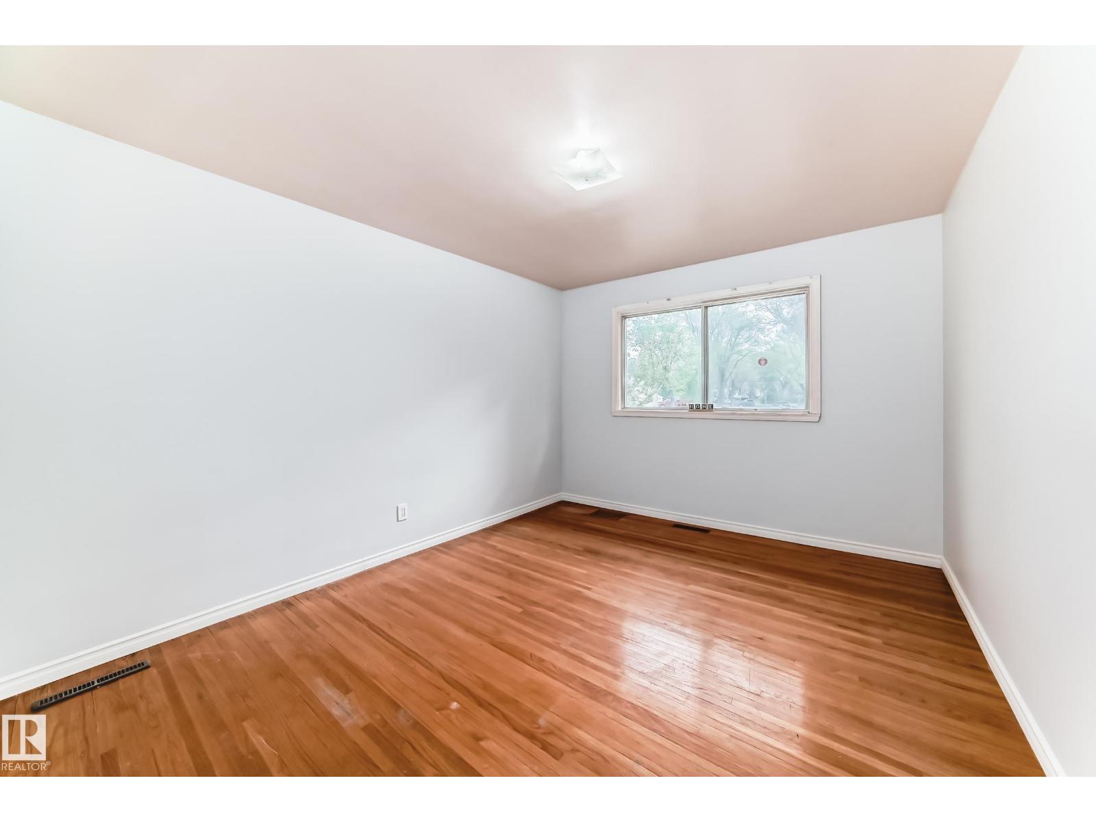 13003 Sherbrooke AV NW, Edmonton