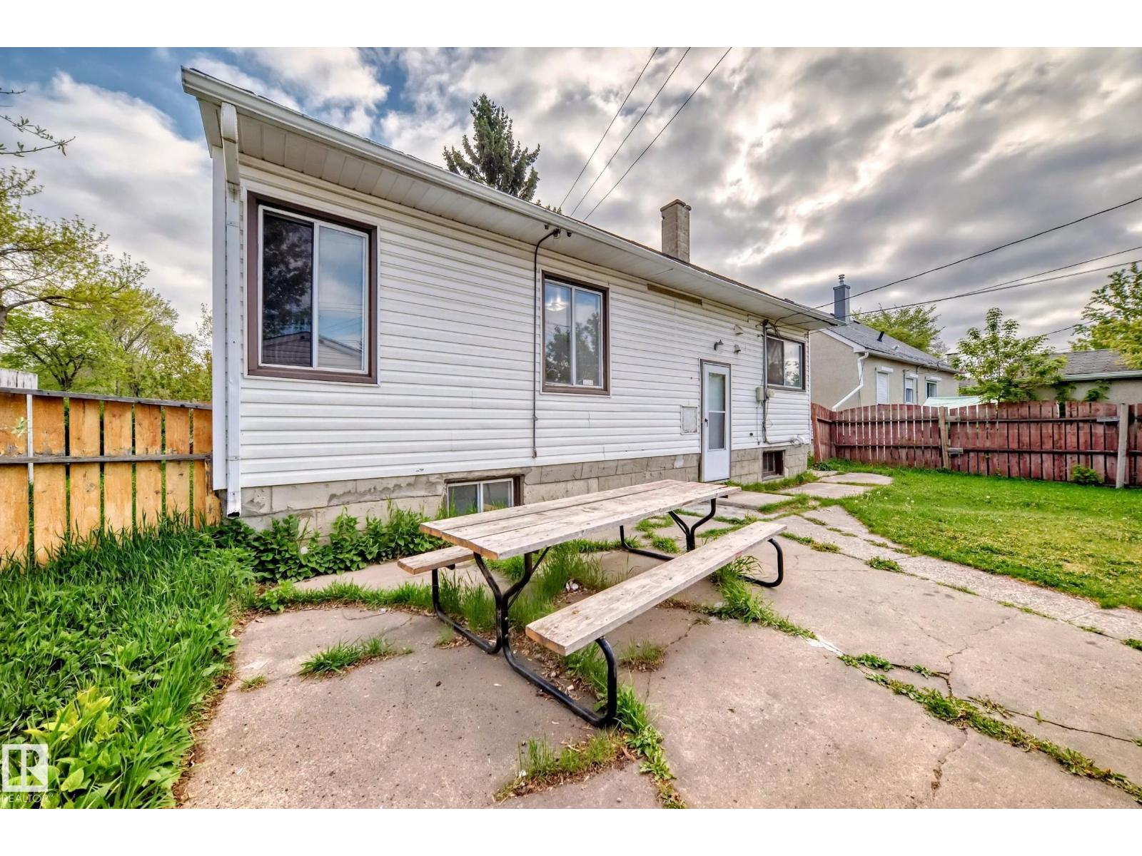 13003 Sherbrooke AV NW, Edmonton