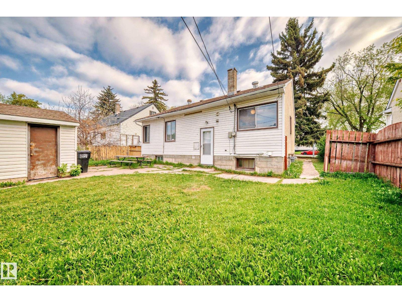13003 Sherbrooke AV NW, Edmonton