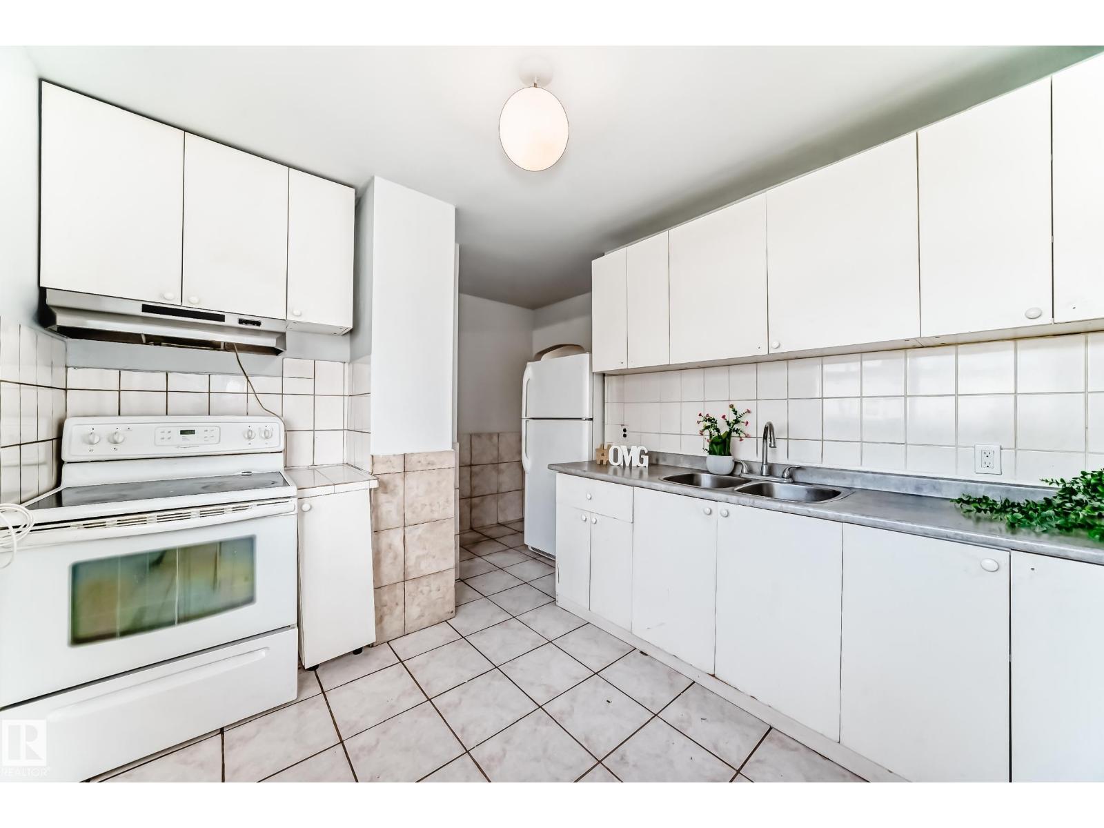 13003 Sherbrooke AV NW, Edmonton