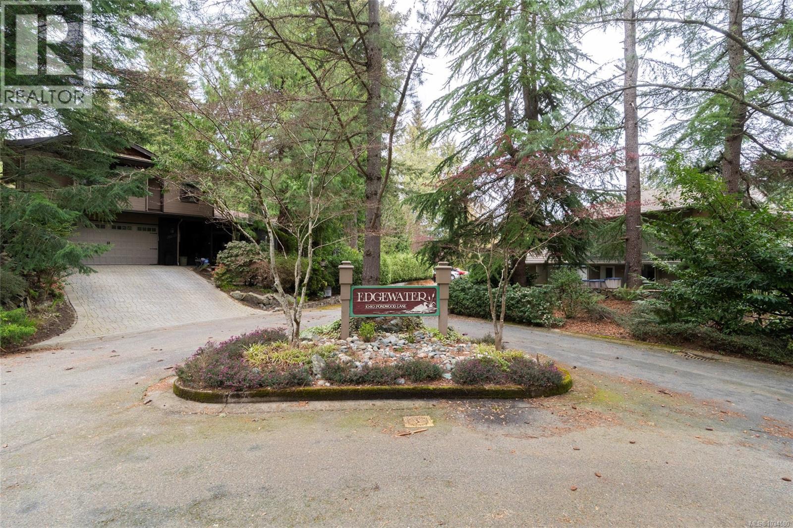#3 1040 Pondwood Lane - 43