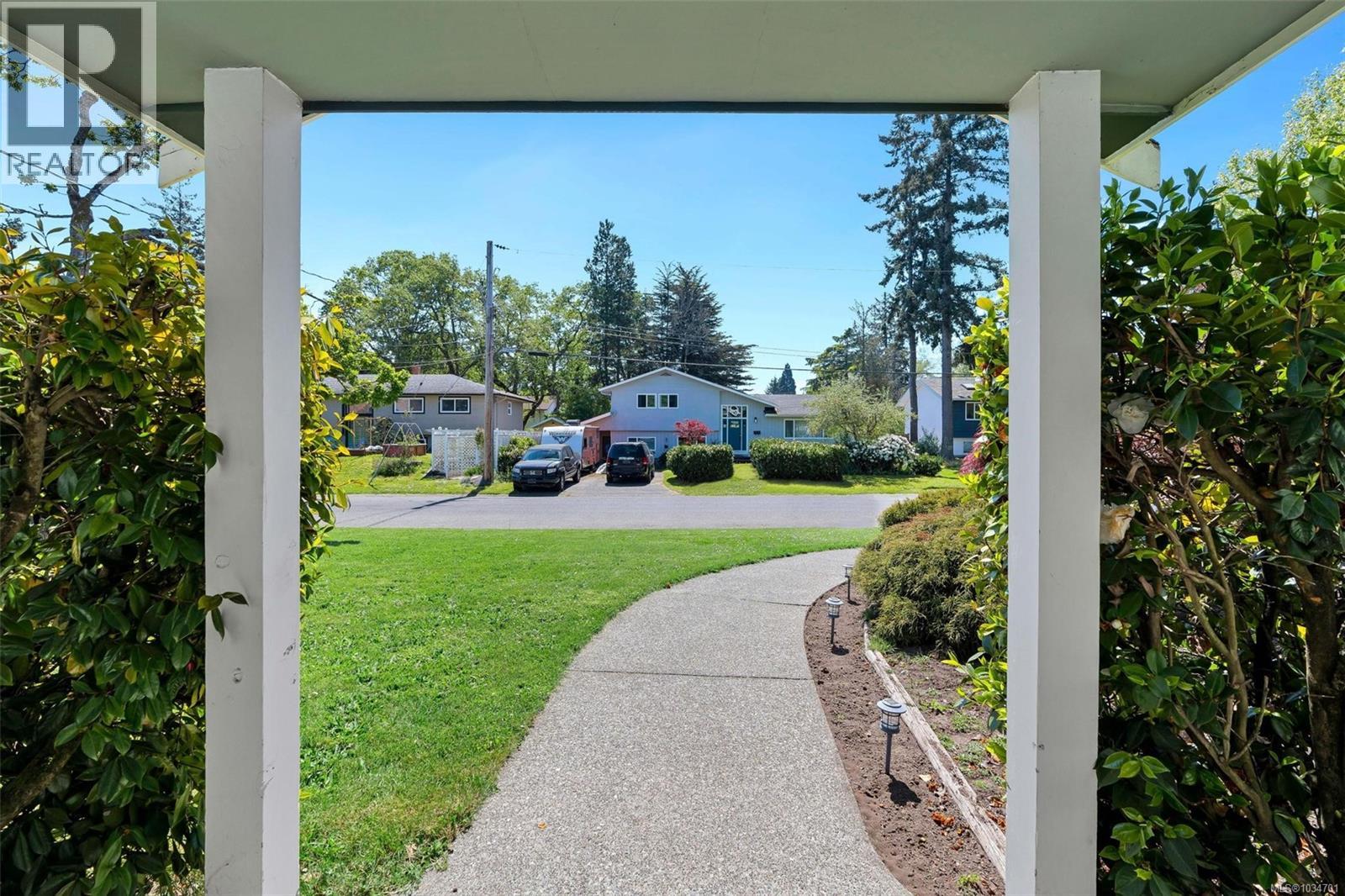 1722 Jefferson Ave - 3