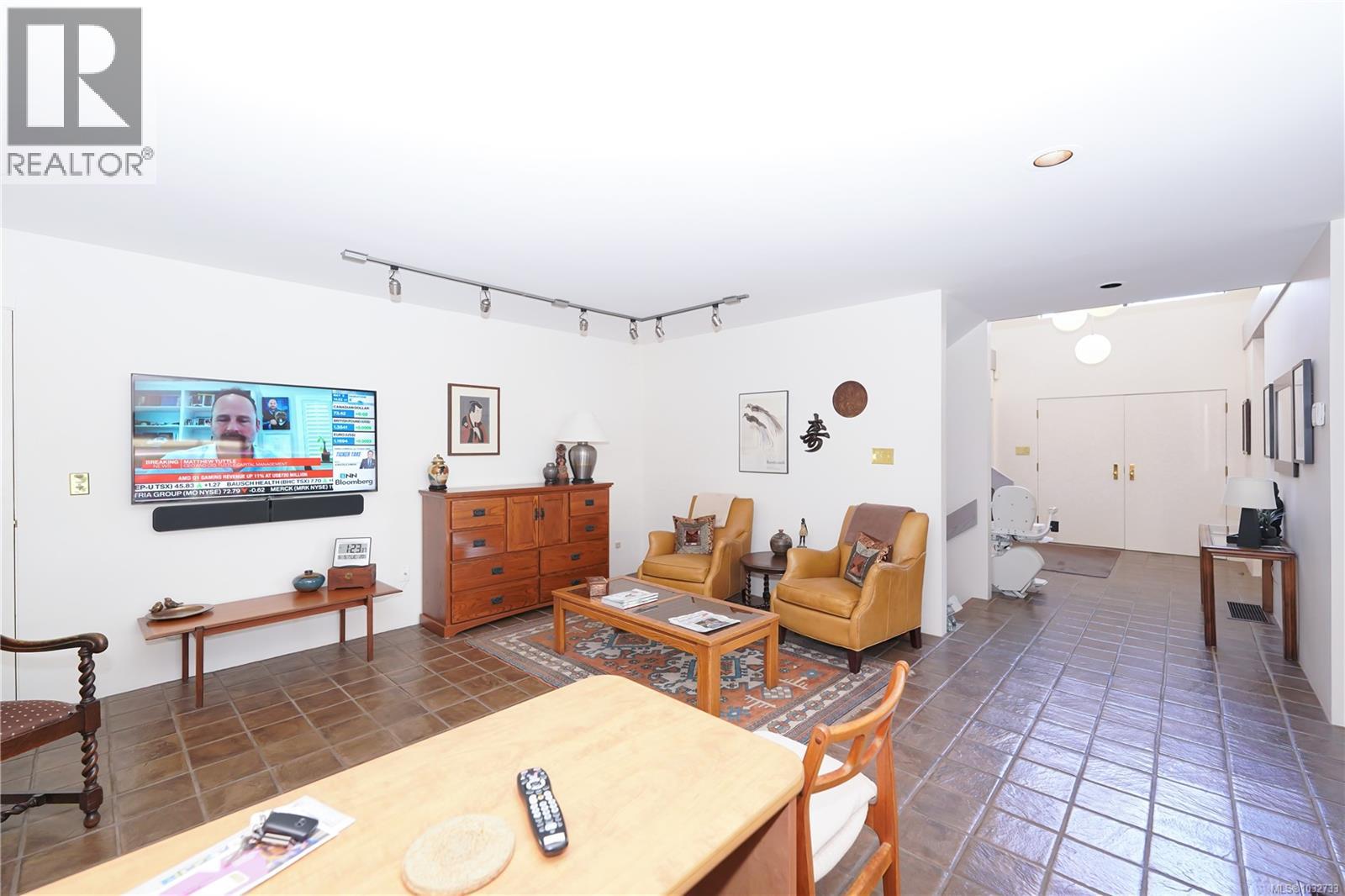  1711 Patly Place, Victoria
