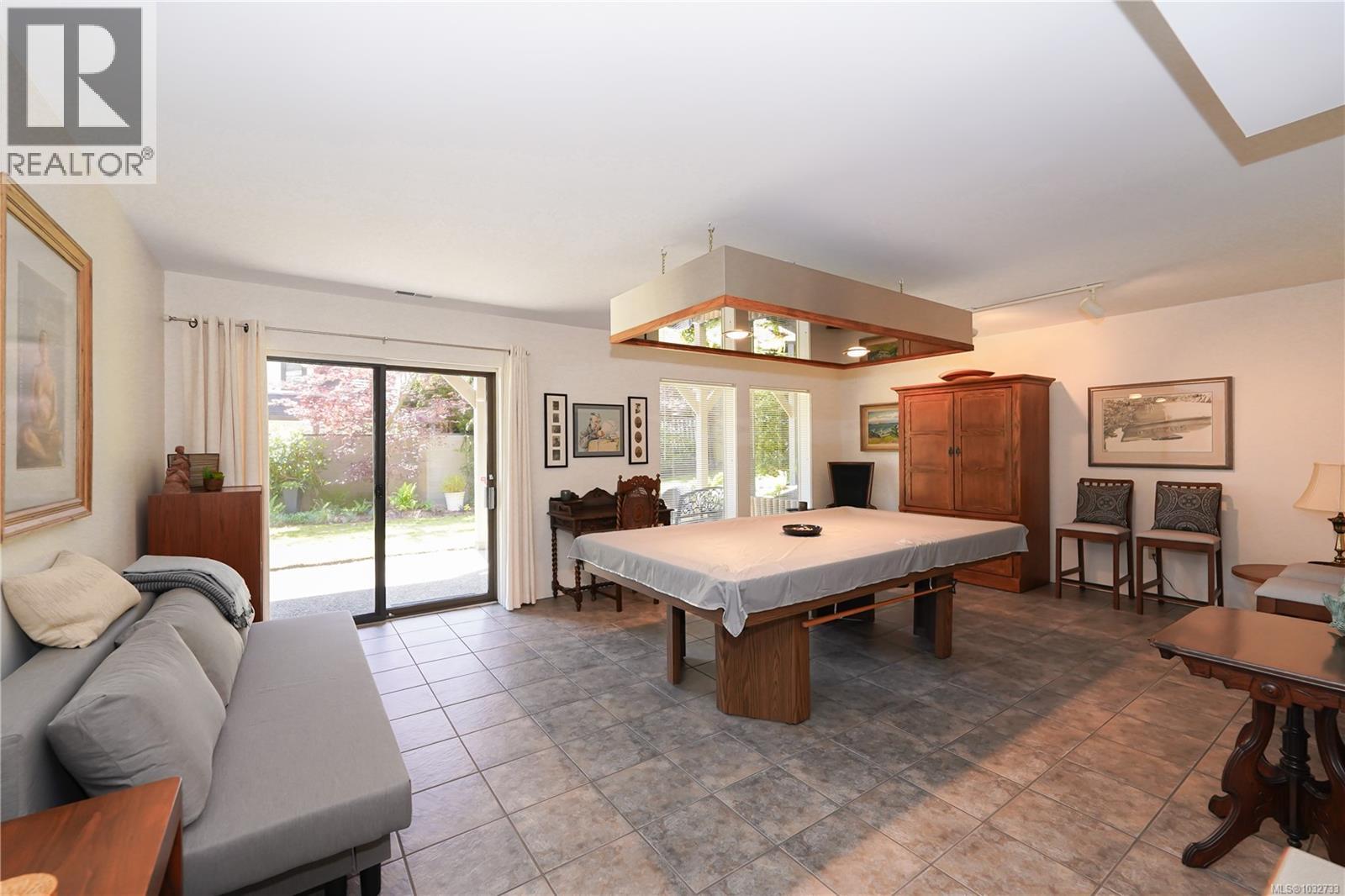  1711 Patly Place, Victoria