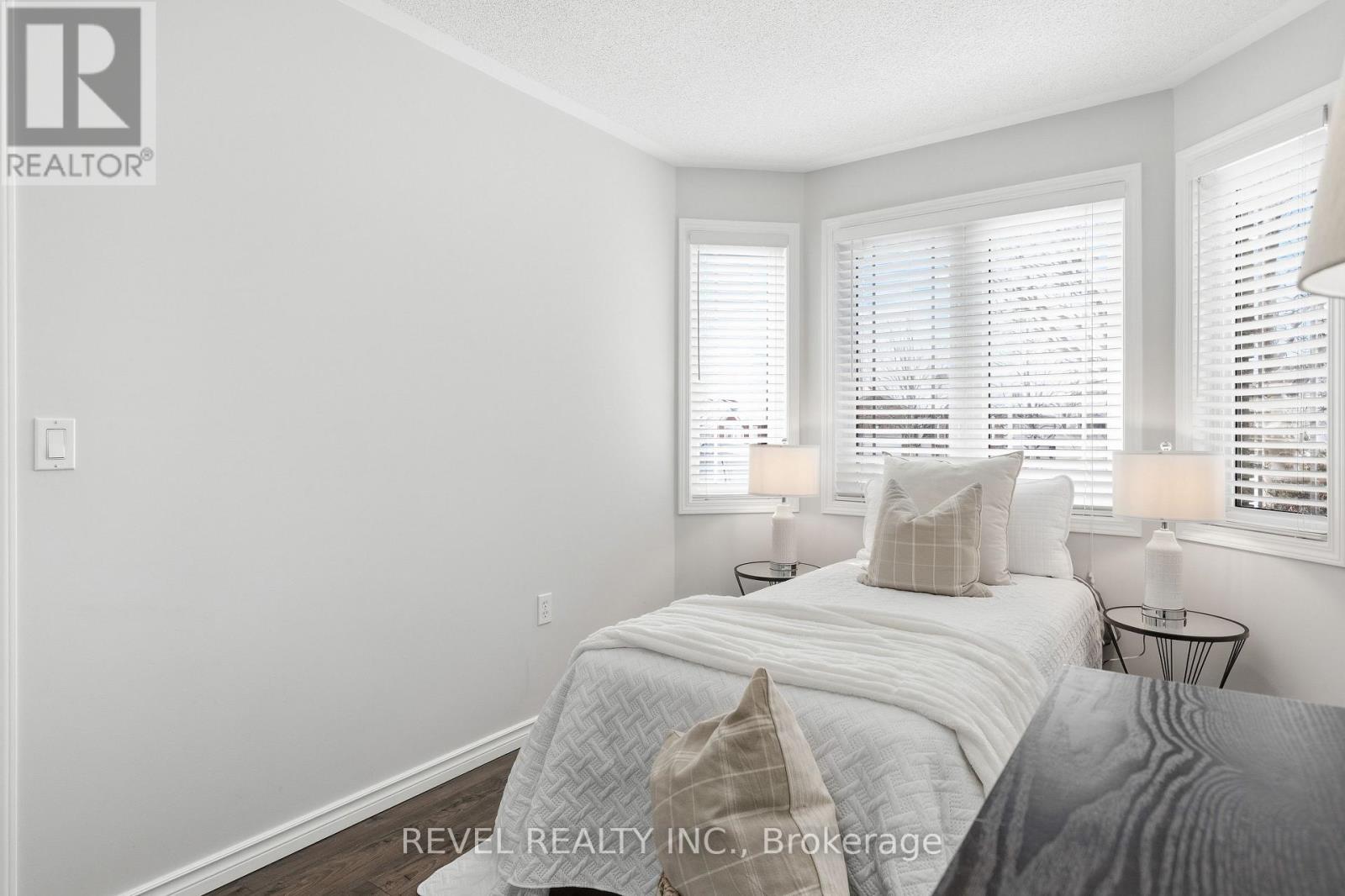 617 CLANCY CRESCENT - 26