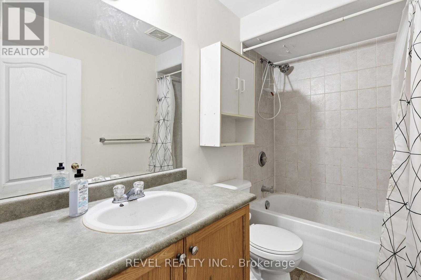 617 CLANCY CRESCENT - 27