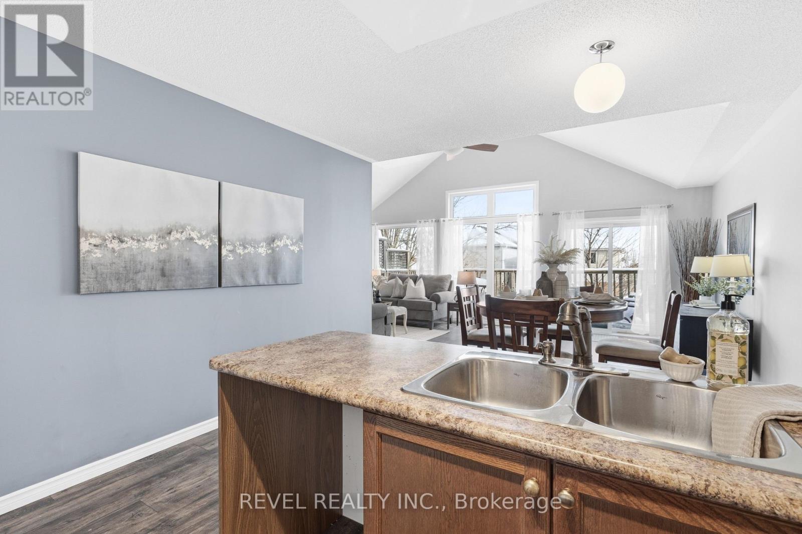 617 CLANCY CRESCENT - 7