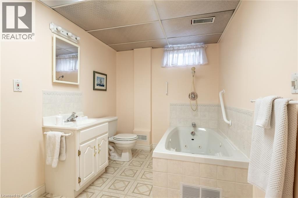 47 GREENTRAIL Drive, Mount Hope, Ontario, L0R1W0 — Photo 22
