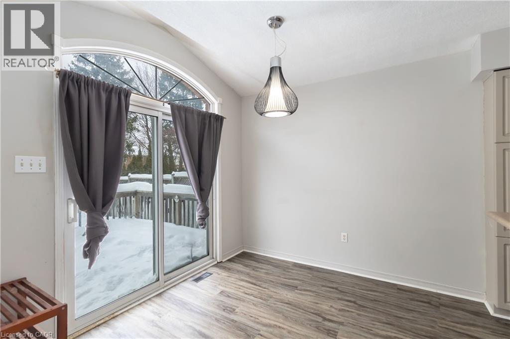 21 AXFORD Parkway, St. Thomas, Ontario, N5R6E6 — Photo 6